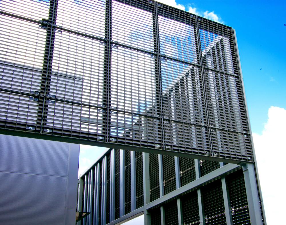 Facades — Metal-Disain metal gratings application