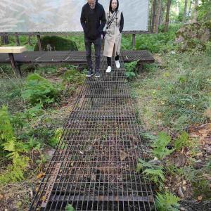 Puristehitsattu ritilä