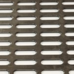 Soikea aukko - rako LR