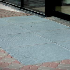 Kājslauķu režģi (Press Locked)